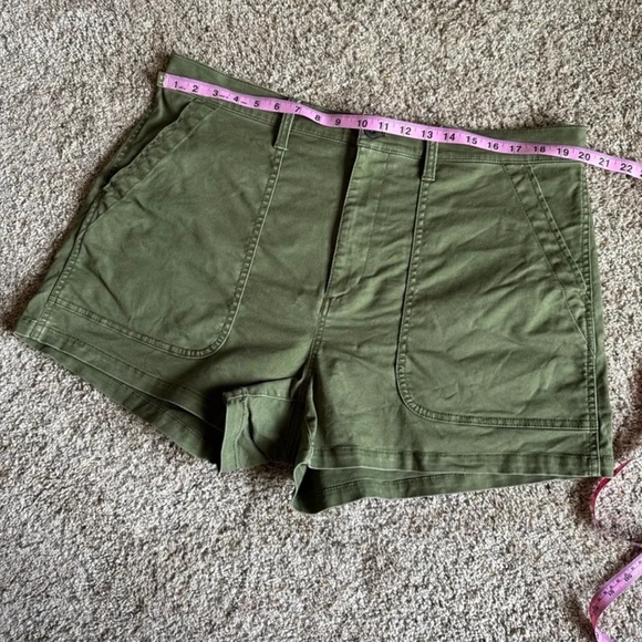 Madewell The Perfect Vintage Fatigue Short Desert Olive
size 33 - Picture 10 of 12